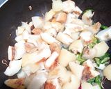 Foto langkah ke 3 dari resep Oseng Kikil Cabai Hijau.