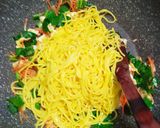 Foto langkah ke 4 dari resep Mie Goreng Solaria.