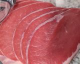 Foto del paso 1 de la receta Filetes de ternera encebollados con tomate