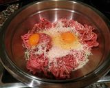 A picture of step 2 of Spanish-Style Meatballs in Sauce.