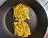 Foto del paso 3 de la receta: Tortita de verduras 🥕🥒 rápido, bueno y barato