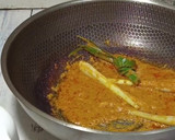 Gambar langkah 2 resipi Gulai Ayam Kerisik.