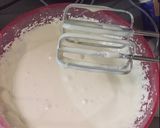 Foto langkah ke 3 dari resep Bolu Kukus Coklat Tiramisu.