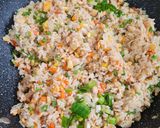 Foto langkah ke 5 dari resep Nasi goreng Hongkong.