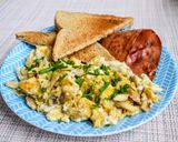 Foto del paso 8 de la receta Desayuno saludable para dieta de huevos revueltos con tostada