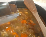 Foto del paso 9 de la receta: Estofado de venado con setas sobre puré de patatas