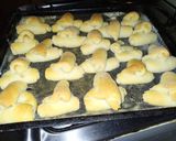 Foto del paso 5 de la receta: Pan con grasa o cuernitos en panetera