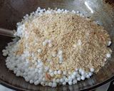 A picture of step 2 of Sabudana khichdi.