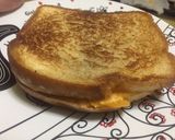 Foto del paso 6 de la receta: Sándwich de queso grillado (grilled cheese)