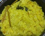 Foto langkah ke 4 dari resep Nasi Kuning Sederhana.