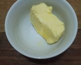 Foto langkah ke 2 dari resep Messy Japanese Cotton Cheesecake.