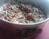 Foto del paso 6 de la receta: Tarta sin horno de Oreo con frutillas y crema