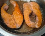 Foto del passaggio 1 della ricetta Salmone saltato veloce ☺️