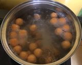 Foto langkah ke 5 dari resep Klepon Ubi Kuning Super Kenyal dan Lembut.