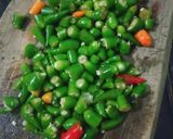 Foto langkah ke 2 dari resep Sambel bawang ikan peda.