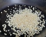 Foto del paso 2 de la receta: Coca de hojaldre rellena de chocolate blanco