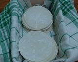 Foto langkah ke 5 dari resep Kulit Dumplings/Dimsum/Shumai.