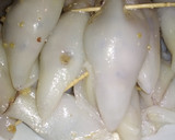 Foto del paso 4 de la receta: Chipirones rellenos de quinoa, bacon y huevo a la cerveza negra