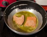 A picture of step 6 of Thakurbarir Katla Fry.