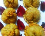 A picture of step 4 of Mawa Stuffed Gujiya.
