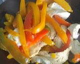 Foto del paso 3 de la receta: Fajitas de pollo con pimiento morrón🥘