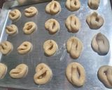 Foto langkah ke 5 dari resep Kue Sagu Keju (Tapioka keju).