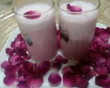 A picture of step 2 of Rose milk.