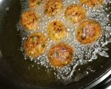 A picture of step 2 of Cabbage Manchurian.