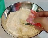 A picture of step 2 of Bread pakoras.
