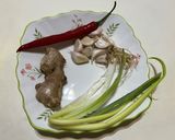 酸菜滷三層肉的食譜步驟1照片