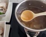 A picture of step 2 of Rice Noodles Soup With Hake.