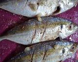 Foto langkah ke 1 dari resep Ikan selar bumbu pesmol.