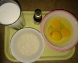 A picture of step 1 of Caramal egg pudding.