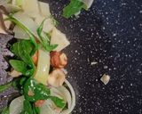 Фото кроку 3 до Гречана локшина з козиним сиром у сковороді Wok.