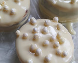 Foto del paso 3 de la receta: Alfajorcitos Con Relleno de Dulce De Leche Y Chocolate