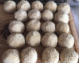 Foto del paso 5 de la receta: Bolitas de papá con atún y champiñones a la mexicana 😋