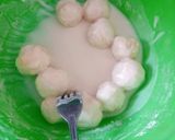 Foto langkah ke 4 dari resep Bola-bola Singkong Topping Sirup Gula Aren.