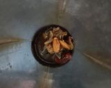 A picture of step 3 of Dry fruit milk shake.