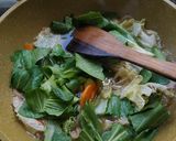 Foto langkah ke 4 dari resep Capcay Goreng Bakso Sapi.