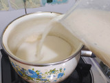 Puding Roti Tawar Pandan Kelapa