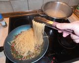 Φωτογραφία βήματος 14 της συνταγής Spaghetti aglio olio e pepperoncino. The Ultimate version!