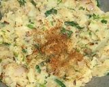 A picture of step 3 of Aloo Paratha.
