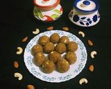 A picture of step 7 of Atta Gud Ladoo / Wheat Flour Jaggery Ladoo.