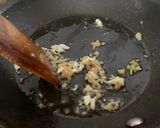A picture of step 3 of Mapo tofu.