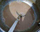 A picture of step 4 of Salted Caramel Panna Cotta Topped with Praline.