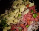 A picture of step 2 of Kairi piyaz hari mirch chutni😋کیری پیاز ہری مرچ چٹنی😋.
