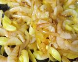 A picture of step 2 of Instant kardi(dry prawn).