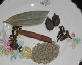 A picture of step 2 of Chicken Broth / Stock or Yakhni.