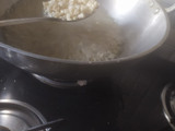 करारी मैदा मठरी(karari maida mathri recipe in hindi)