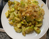 Foto del paso 2 de la receta: Pollo con tomate y verduras